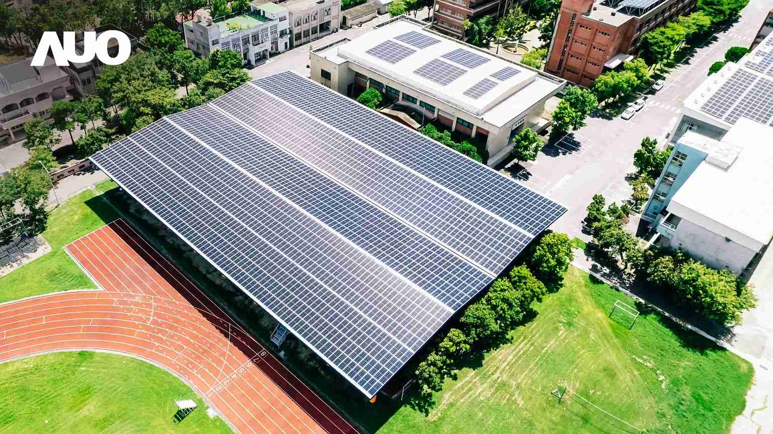 口袋牛店SunSteel光电整合型浪板具备快速安装、、、、轻量化优势,,可提升15%发电效能,,,通过国际IEC与台湾VPC认证安全、、防漏、、、、耐候标准